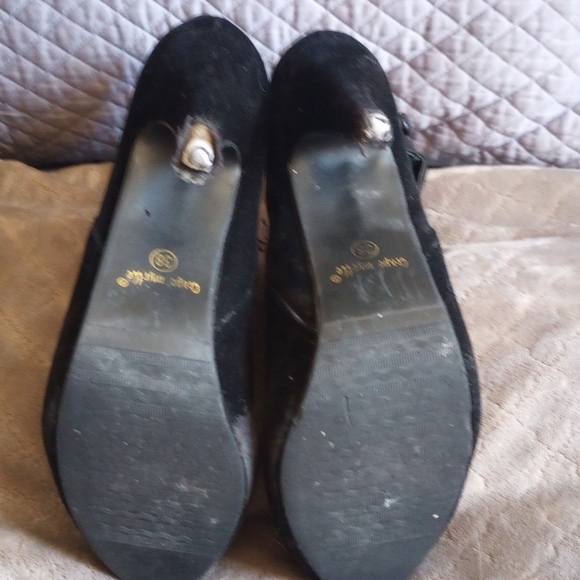 Crape Myrtle Black boots - Picture 6 of 9